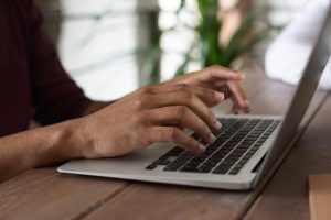 How to Start a Digital Detox Without Losing Connections