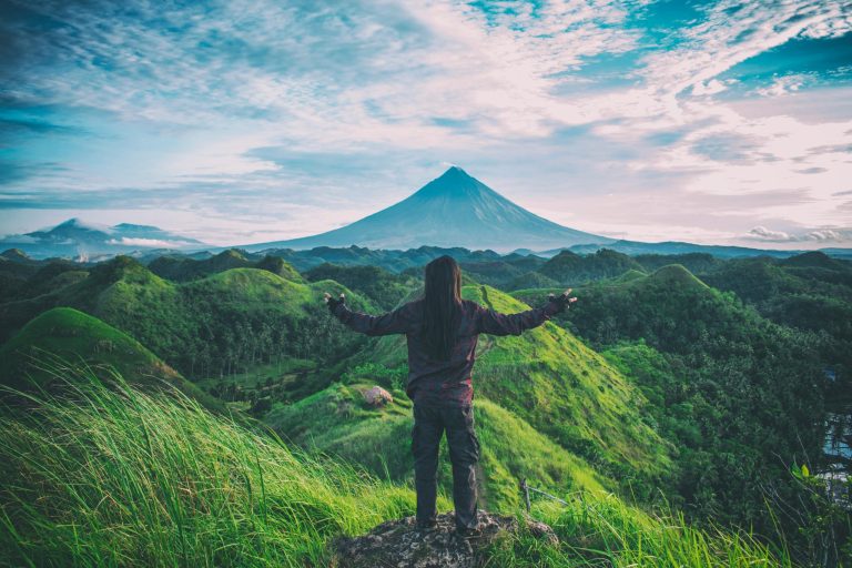 Mountain Retreats: Breathtaking Views and Total Relaxation