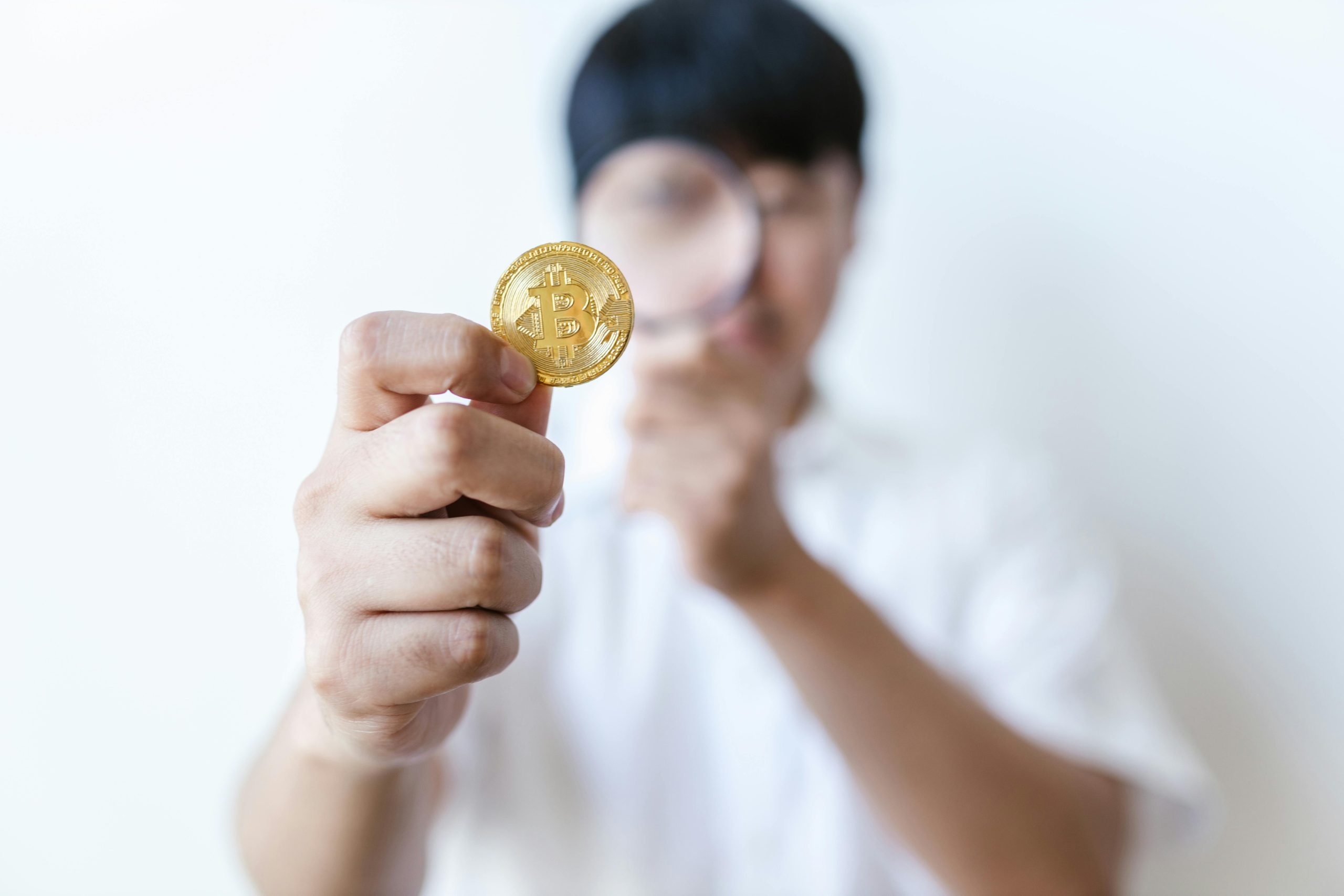 Navigating Cryptocurrency Investments Safely and Intelligently