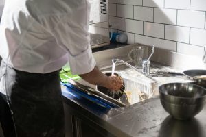 Touchless kitchen faucets promoting hygiene and convenience