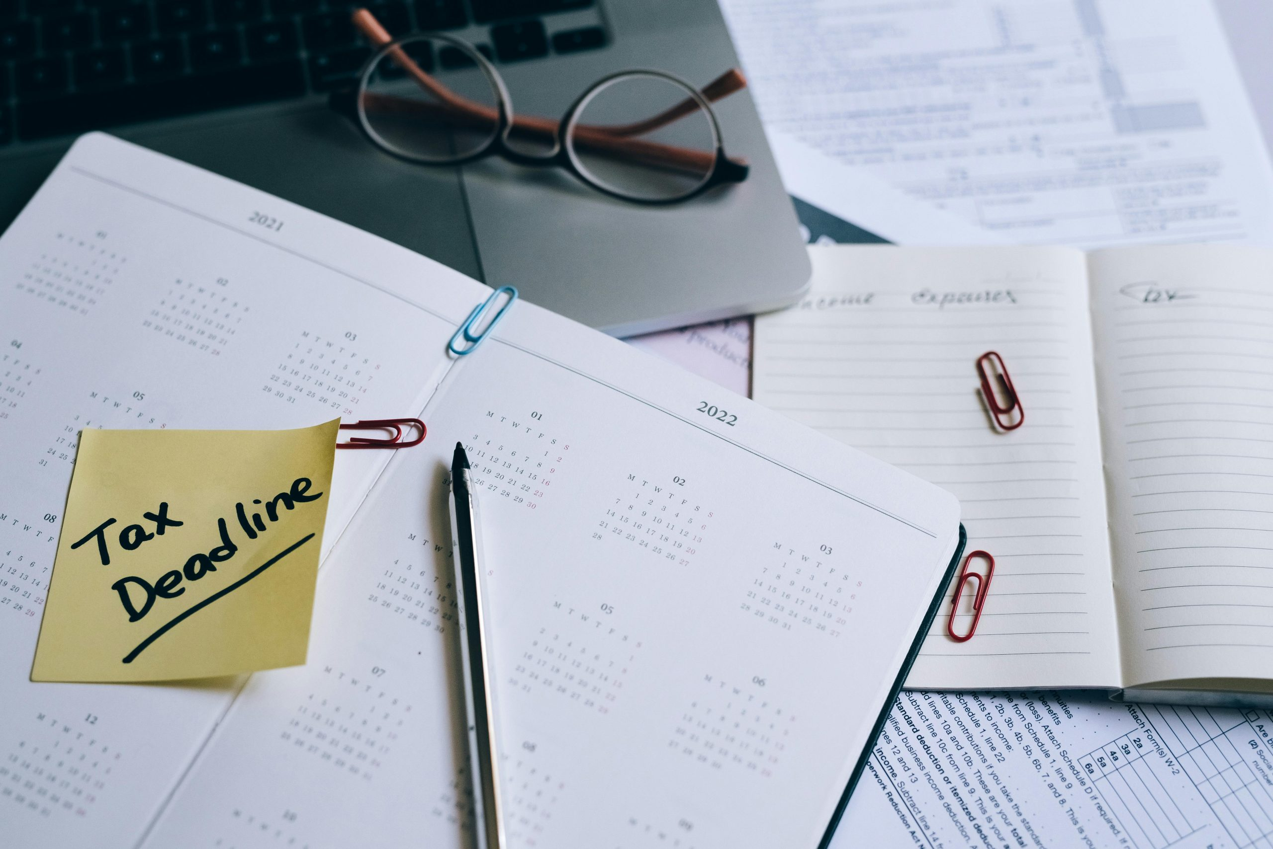Smart Habits for Managing Monthly Expenses Effectively