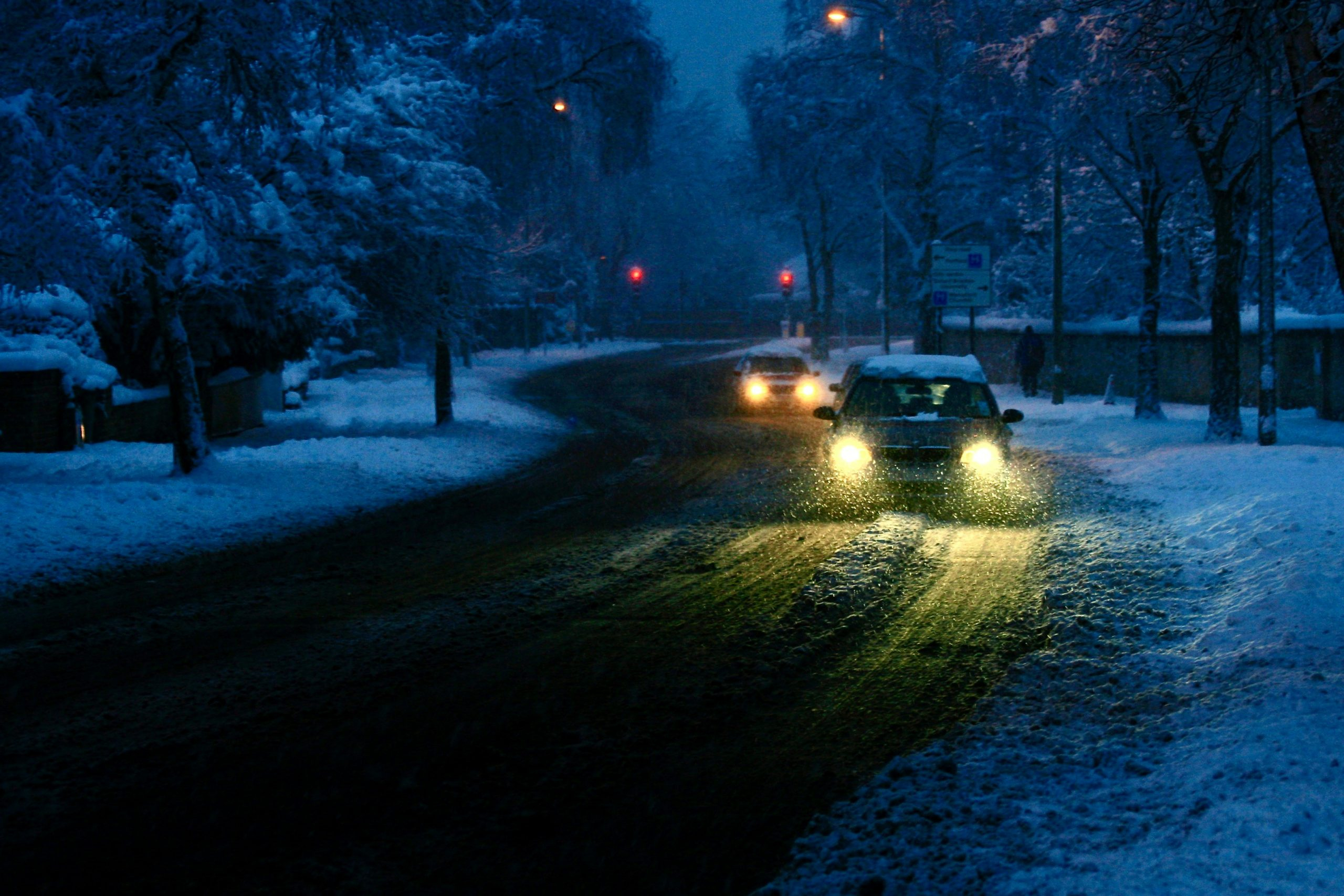 The Science Behind Adaptive Headlights in All Weather Conditions
