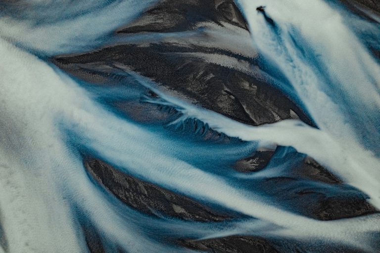 The Allure of Custom Paint and Wraps in 2025